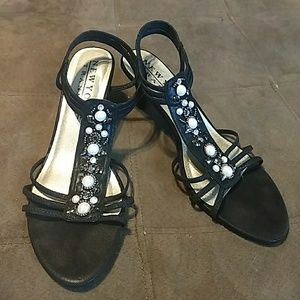 New York Transit Jewelled Heels